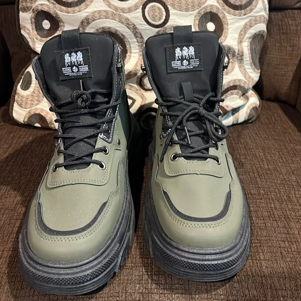 Men's Green and Black High-Top Boots